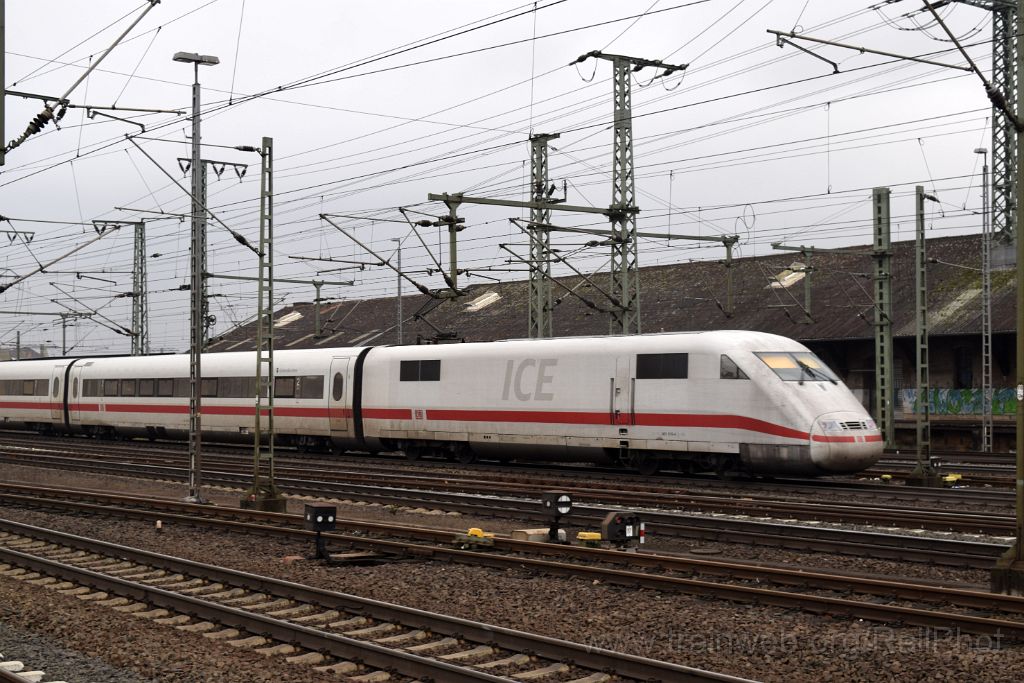 4247-0040-111116.jpg - DBAG ICE 401.010-4 "Gelsenkirchen" / Fulda Hbf 11.11.2016