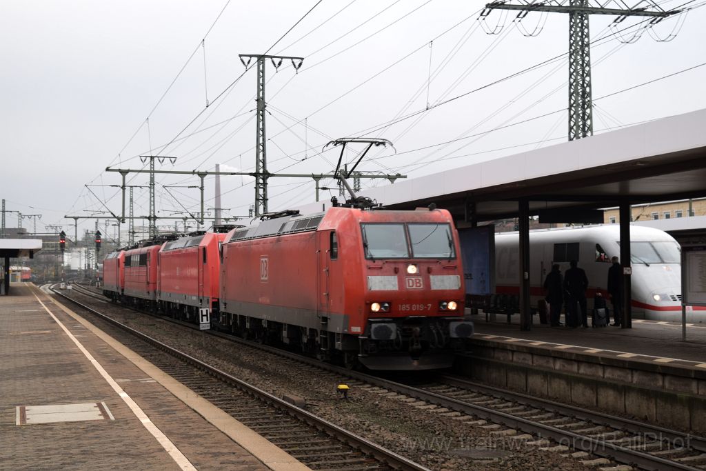 4249-0007-111116.jpg - DBAG 185.019-7 + 185.264-9 + 151.043-7 + 185.268-0 / Fulda Hbf 11.11.2016