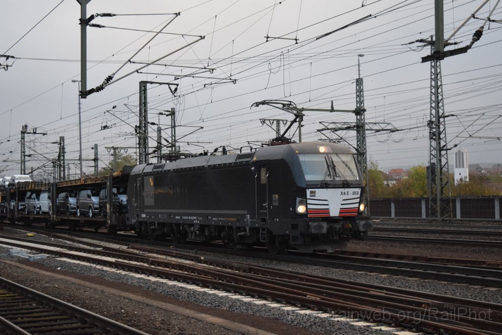 4259-0037-111116.jpg - MRCE X4E-858 / Fulda Hbf 11.11.2016