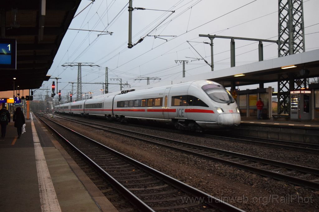 4260-0028-111116.jpg - DBAG ICE-T 411.571-3 "Oschatz" / Fulda Hbf 11.11.2016