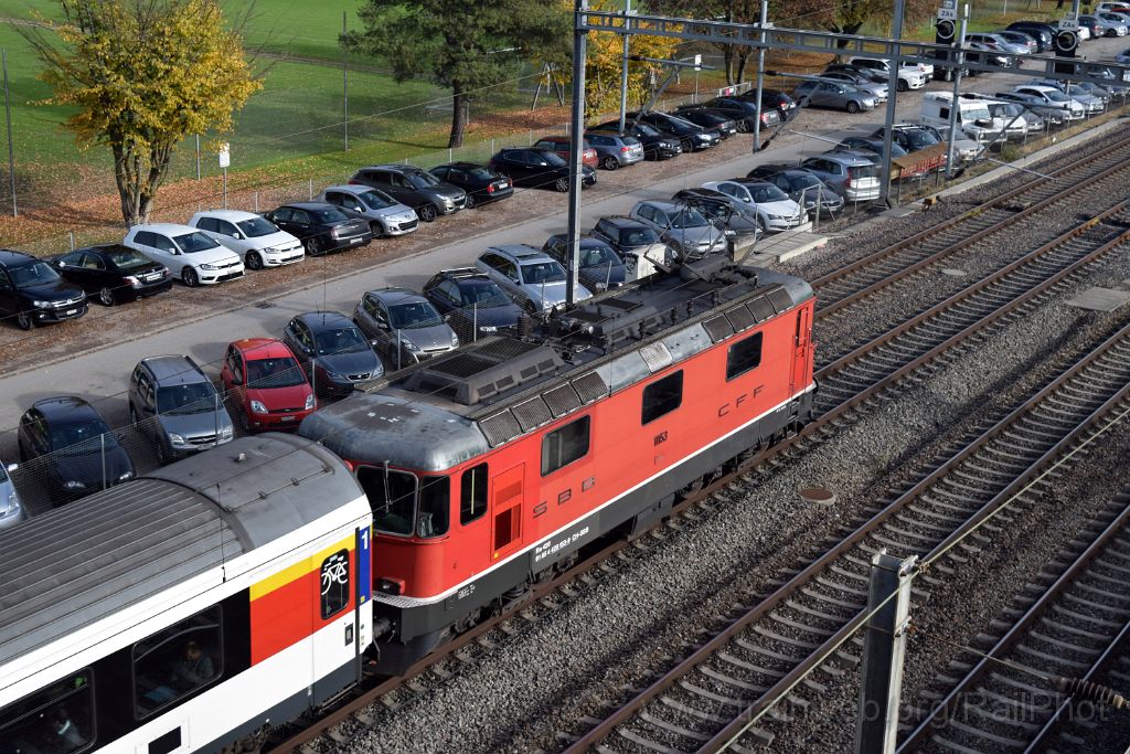 4267-0027-151116.jpg - SBB-CFF Re 4/4" 11153 / Zürich-Mülligen (Hermetschloobrücke) 15.11.2016