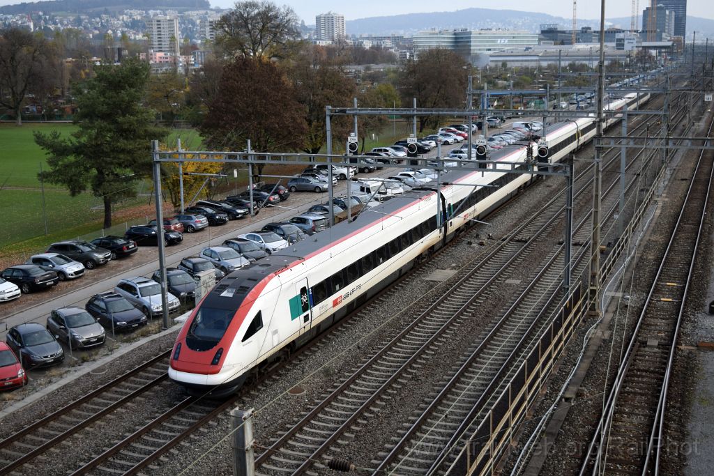 4270-0008-151116.jpg - SBB-CFF ICN RABDe 500.041 "William Barbey" / Zürich-Mülligen (Hermetschloobrücke) 15.11.2016