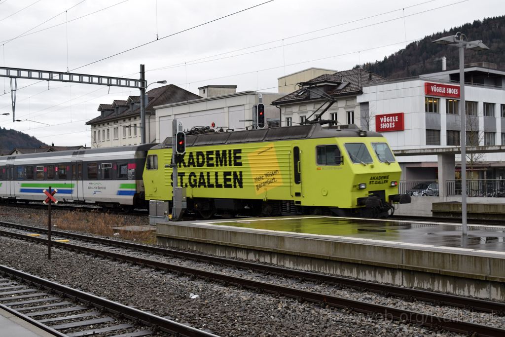 4272-0022-161116.jpg - SOB Re 446.018-4 "Akademie St.Gallen" / Wattwil 16.11.2016