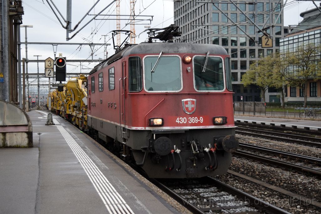 4272-0046-161116.jpg - SBB-CFF Re 4/4''' 11369 / Zürich-Altstetten 16.11.2016