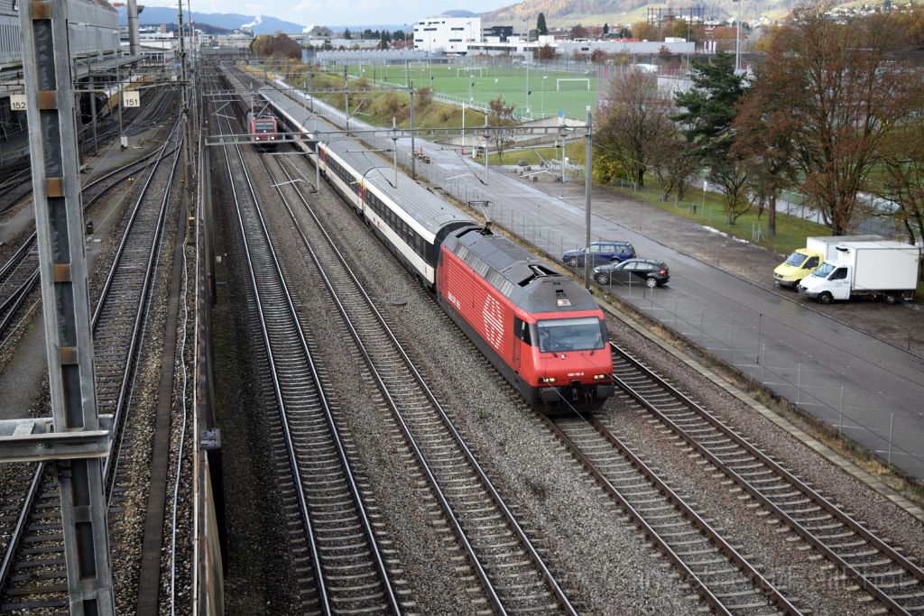 4277-0006-171116.jpg - SBB-CFF Re 460.115-9 "Heidiland" + Re 482.016-3 / Zürich-Mülligen (Hermetschloobrücke) 17.11.2016