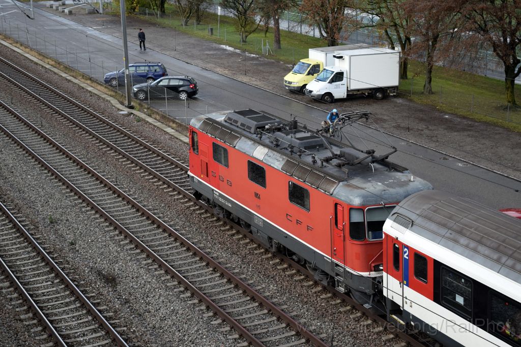 4279-0031-171116.jpg - SBB-CFF Re 4/4" 11154 / Zürich-Mülligen (Hermetschloobrücke) 17.11.2016