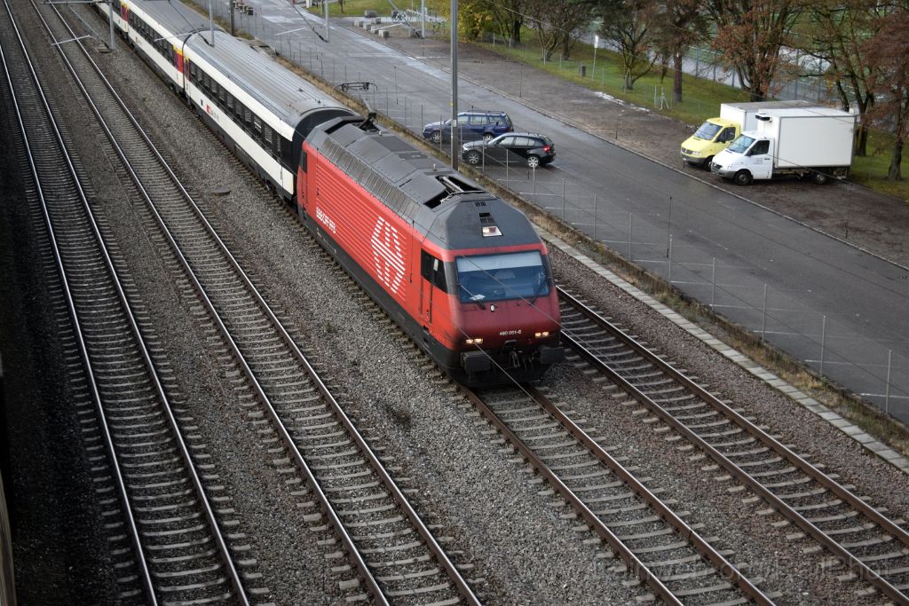 4280-0027-171116.jpg - SBB-CFF Re 460.051-6 "Staffelegg" / Zürich-Mülligen (Hermetschloobrücke) 17.11.2016