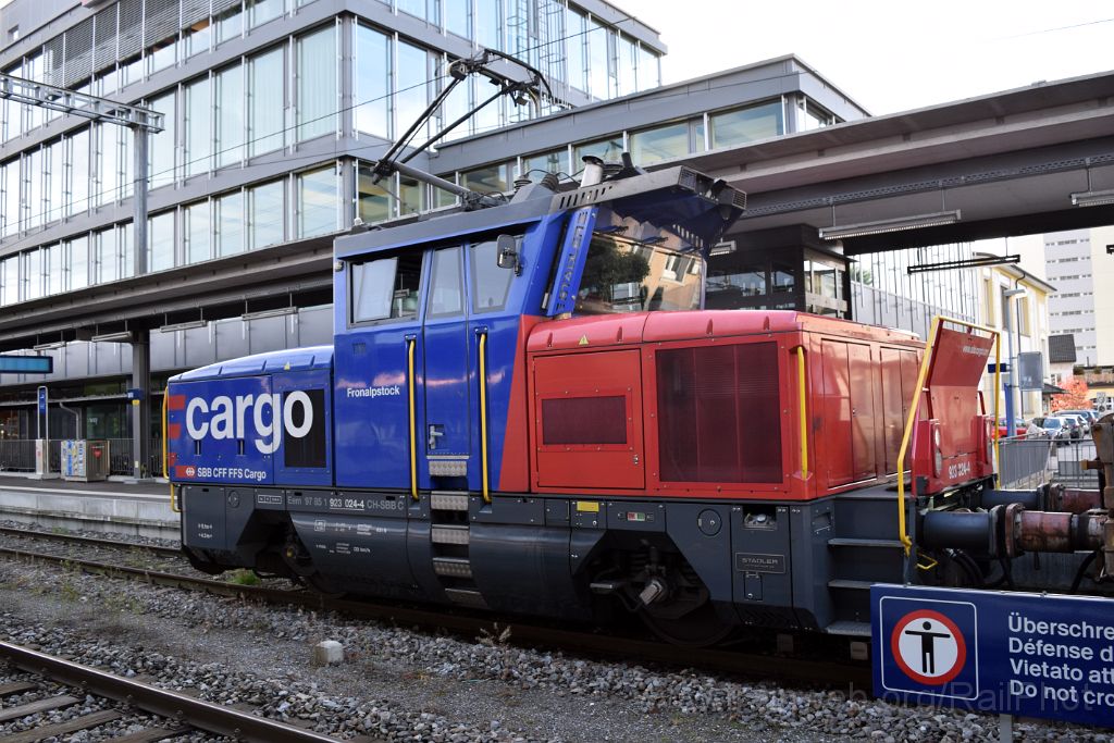 4281-0002-181116.jpg - SBB-CFF Eem 923.024-4 "Fronalpstock" / Wil 18.11.2016