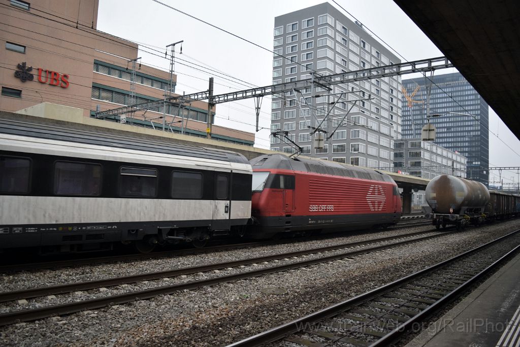 4282-0041-151216.jpg - SBB-CFF Re 460.047-4 "Maderanertal" / Zürich-Altstetten 15.12.2016