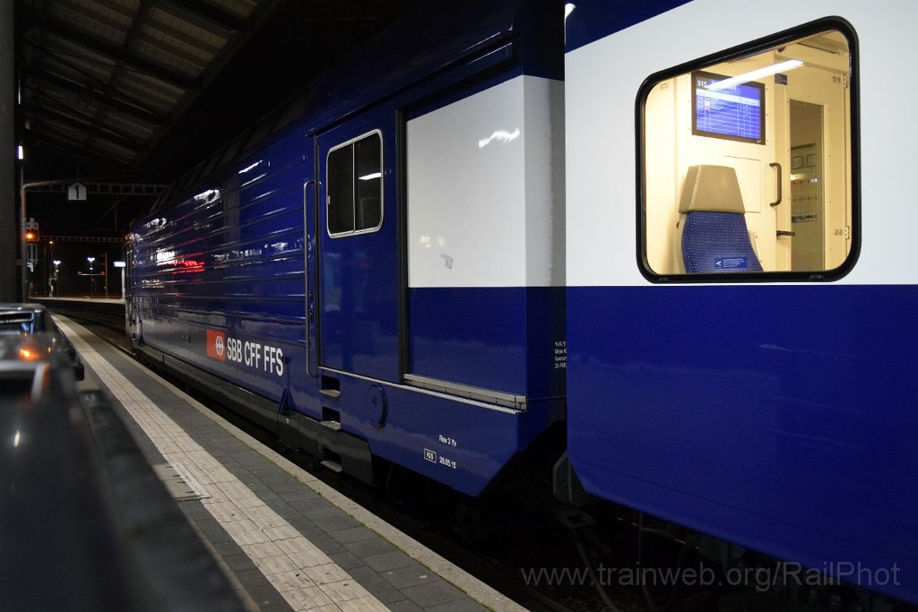 4286-0032-161216.jpg - SBB-CFF Re 450.064-1 "City of Osaka" / Rapperswil 16.12.2016