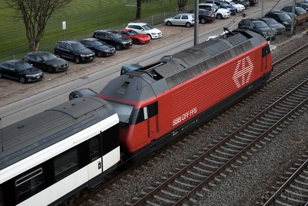 4290-0002-201216.jpg - SBB-CFF Re 460.003-7 "Milieu du monde" / Zürich-Mülligen (Hermetschloobrücke) 20.12.2016