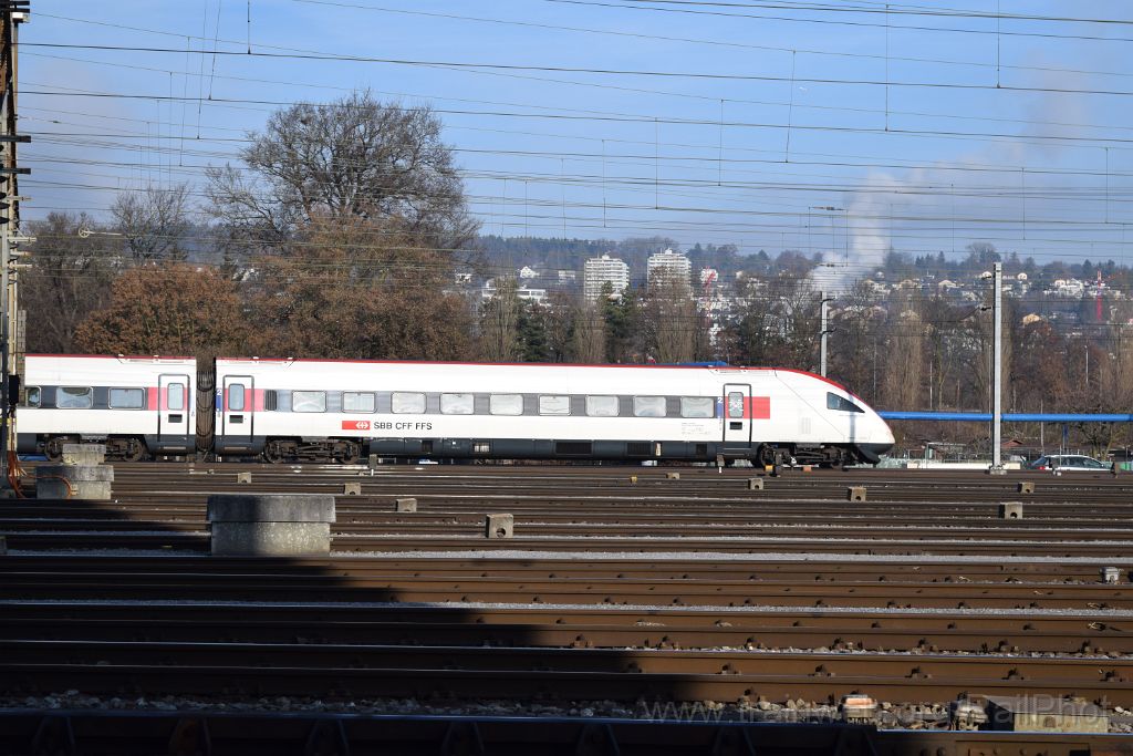 4297-0014-221216.jpg - SBB-CFF ICN RABDe 500.015 "Jean-Jacques Rousseau" / Zürich-Mülligen 22.12.2016