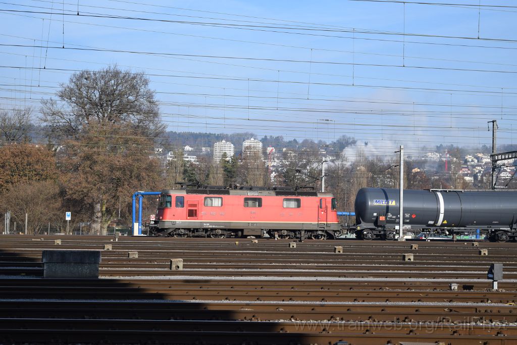 4297-0031-221216.jpg - SBB-CFF Re 4/4" 11281 / Zürich-Mülligen 22.12.2016