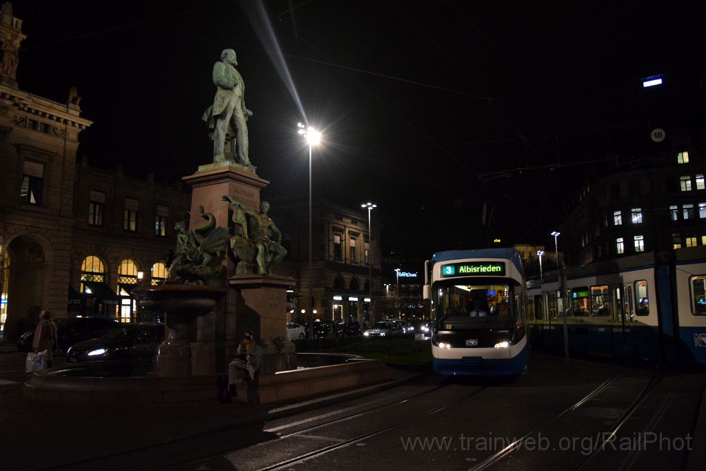 4300-0050-231216.jpg - VBZ Be 5/6 3011 / Bahnhofplatz 23.12.2016