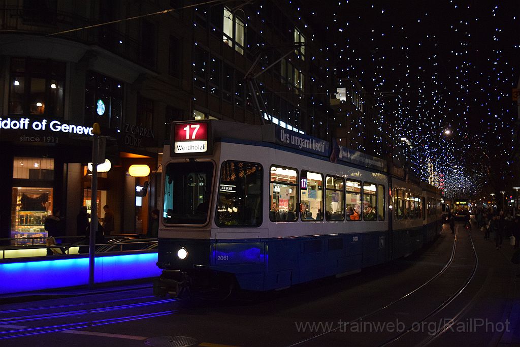 4302-0017-231216.jpg - VBZ Be 4/6" 2061 / Bahnhofplatz 23.12.2016