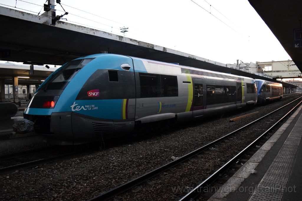 4306-0033-281216.jpg - SNCF X 73502 + X 73556 / Mulhouse-Ville 28.12.2016