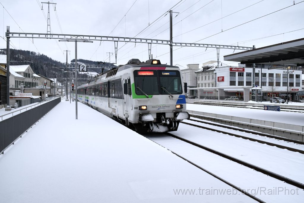 4309-0028-040117.jpg - SOB RBDe 561.082-9 / Wattwil 4.1.2017