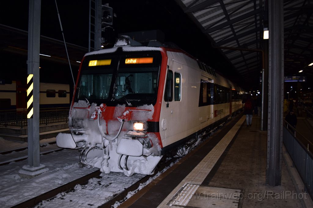 4325-0048-050117.jpg - SBB-CFF RBDe 560.295-8 / Rapperswil 5.1.2017