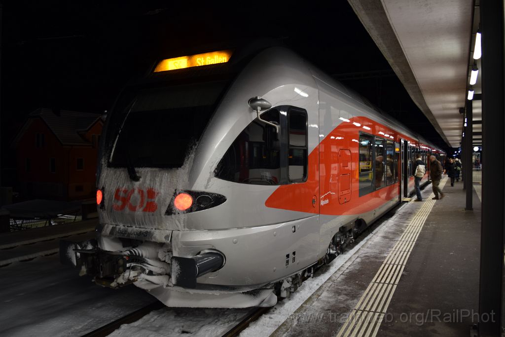 4326-0005-050117.jpg - SOB RABe 526.063-3 "Alpstein" / Uznach 5.1.2017