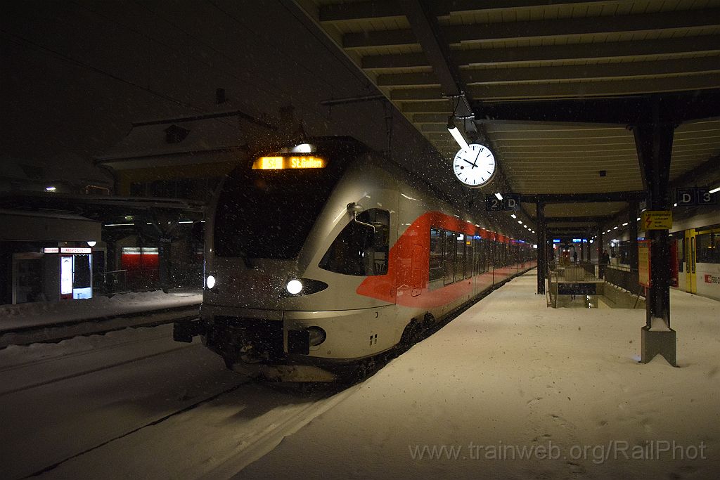 4326-0008-050117.jpg - SOB RABe 526.063-3 "Alpstein" / Wattwil 5.1.2017