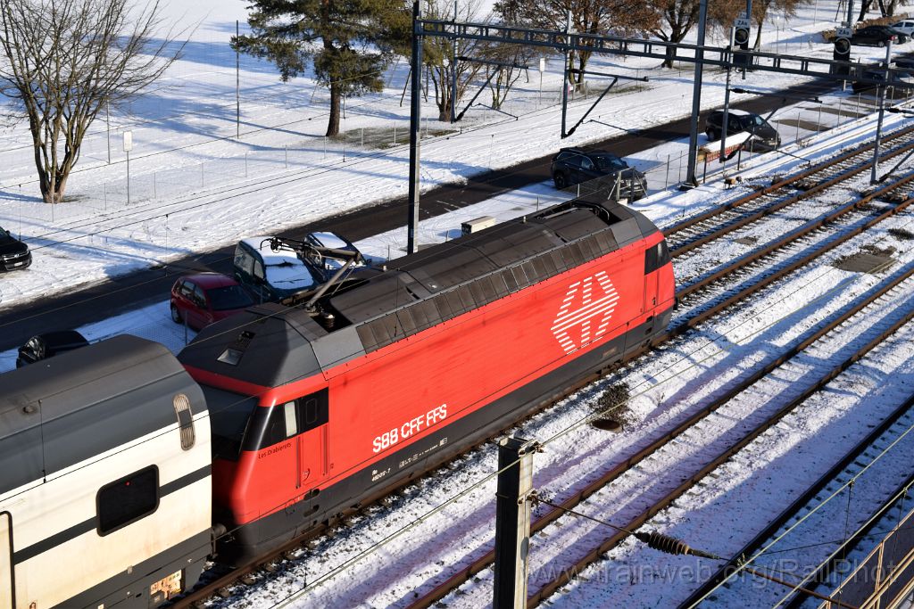 4328-0040-060117.jpg - SBB-CFF Re 460.017-7 "Les Diablerets" / Zürich-Mülligen (Hermetschloobrücke) 6.1.2017