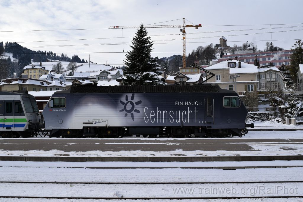 4330-0045-070117.jpg - SOB Re 446.017-6 "Ein Hauch Sehnsucht" / Wattwil 7.1.2017