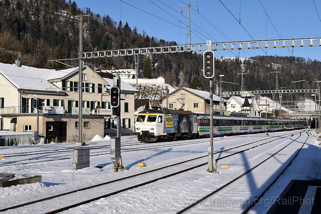4339-0011-290117.jpg - SOB Re 446.015-0 "NEAT im Verkehrshaus" / Wattwil 29.1.2017