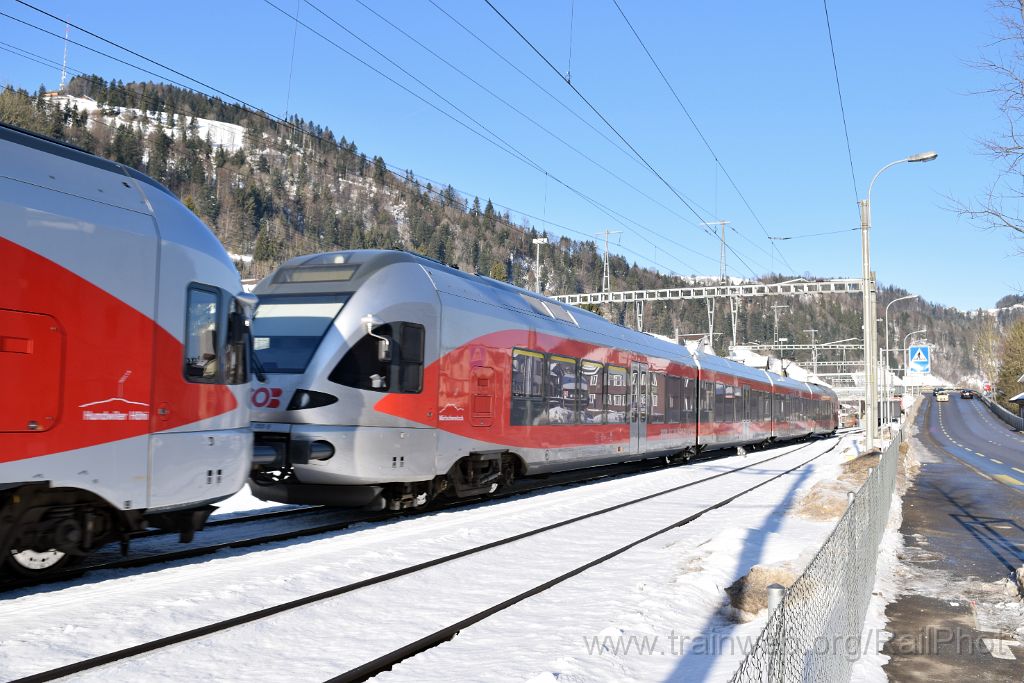 4340-0020-290117.jpg - SOB RABe 526.055-9 "Mürtschenstock" + RABe 526.060-9 "Hundwiler Höhi" / Wattwil 29.1.2017