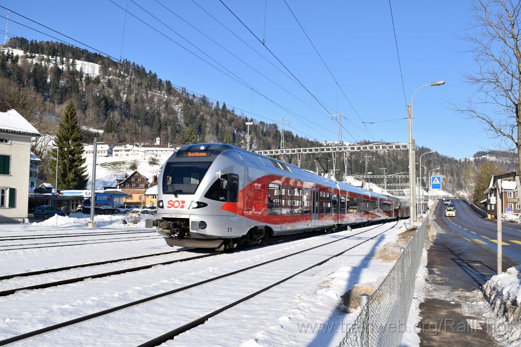 4340-0024-290117.jpg - SOB RABe 526.055-9 "Mürtschenstock" + RABe 526.060-9 "Hundwiler Höhi" / Wattwil 29.1.2017