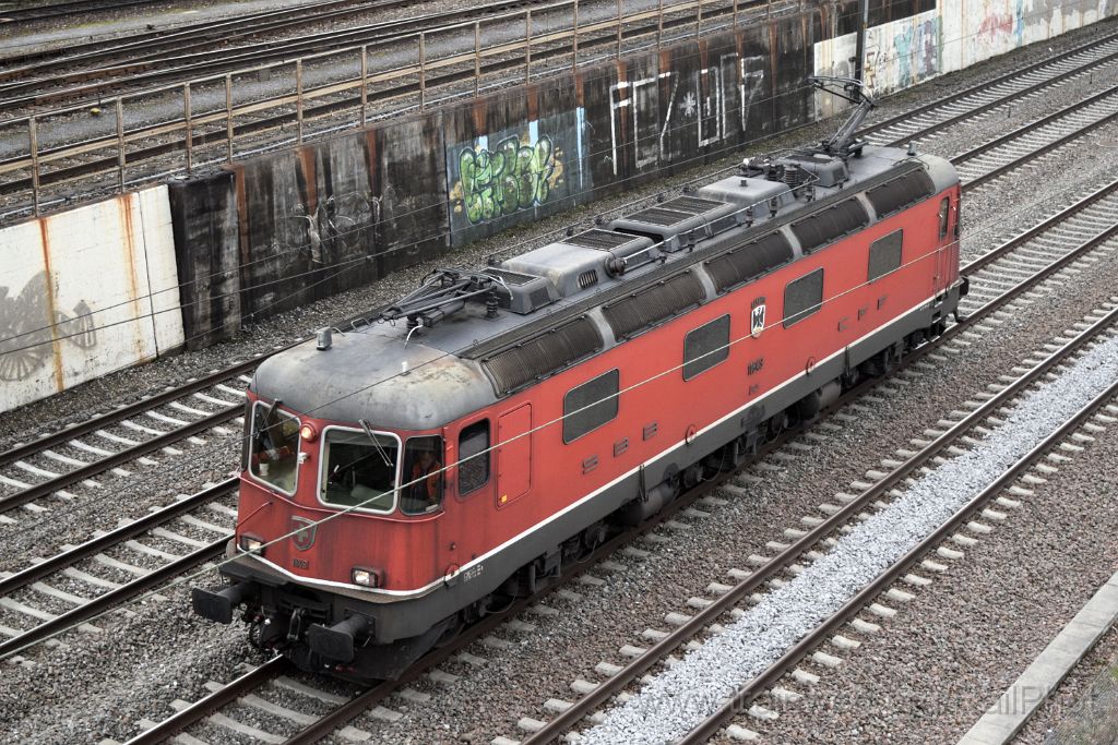 4351-0010-020217.jpg - SBB-CFF Re 6/6 11649 "Aarberg" / Zürich-Mülligen (Hermetschloobrücke) 2.2.2017