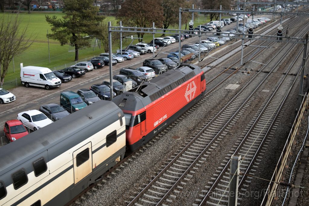 4353-0035-020217.jpg - SBB-CFF Re 460.116-7 "Ostschweiz" / Zürich-Mülligen (Hermetschloobrücke) 2.2.2017