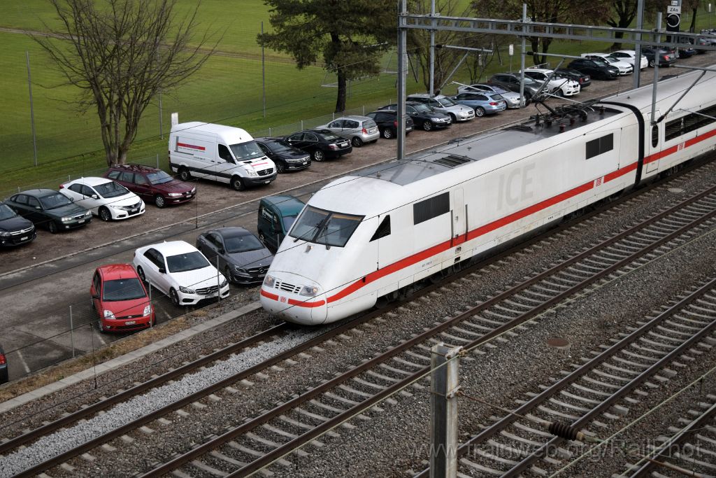 4354-0026-020217.jpg - DBAG ICE 401.090-6 "Ludwigshafen am Rhein" / Zürich-Mülligen (Hermetschloobrücke) 2.2.2017