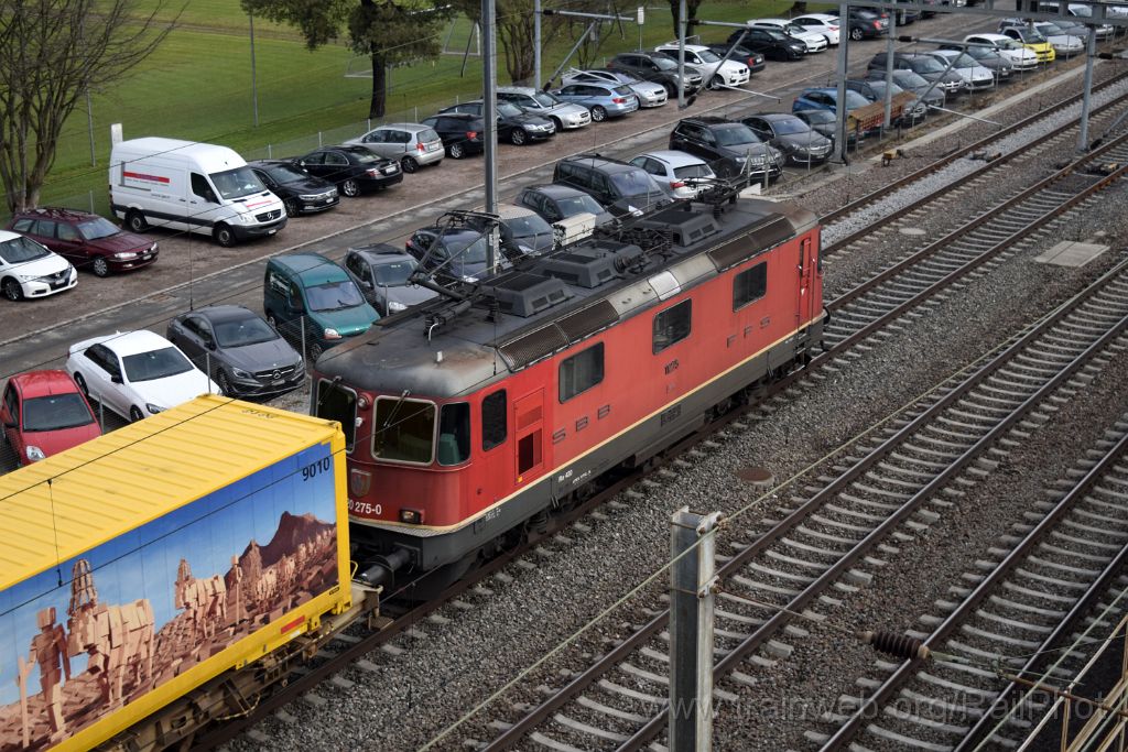 4354-0035-020217.jpg - SBB-CFF Re 4/4" 11275 / Zürich-Mülligen (Hermetschloobrücke) 2.2.2017