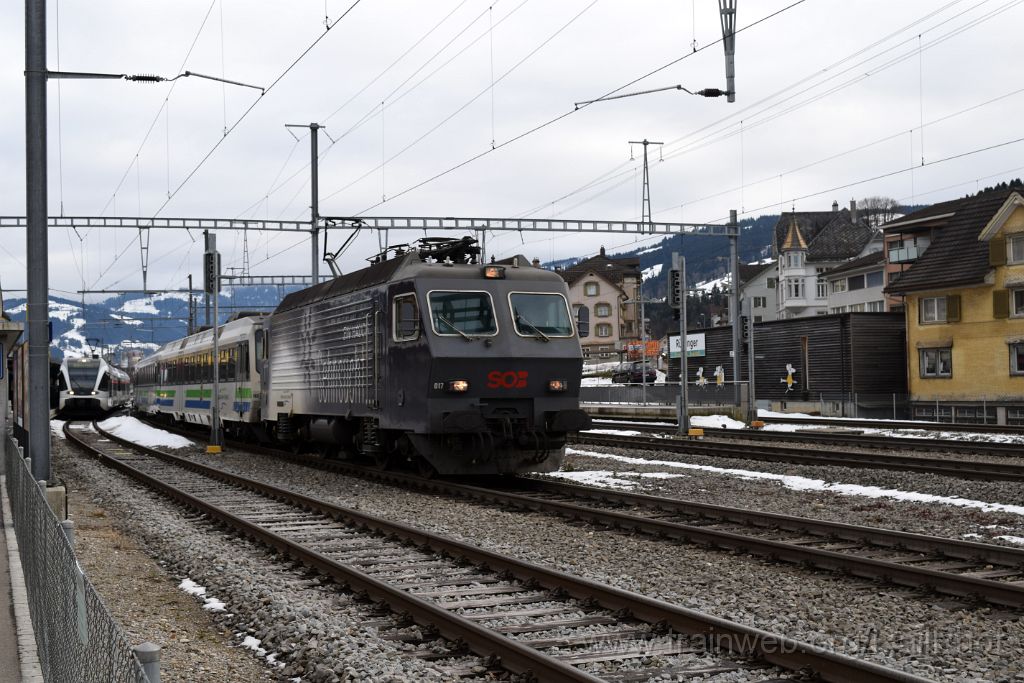 4356-0027-030217.jpg - SOB Re 446.017-6 "Ein Hauch Sehnsucht" + Thurbo RABe 526.706-7 "Simone Niggli-Luder"  / Wattwil 3.2.2017