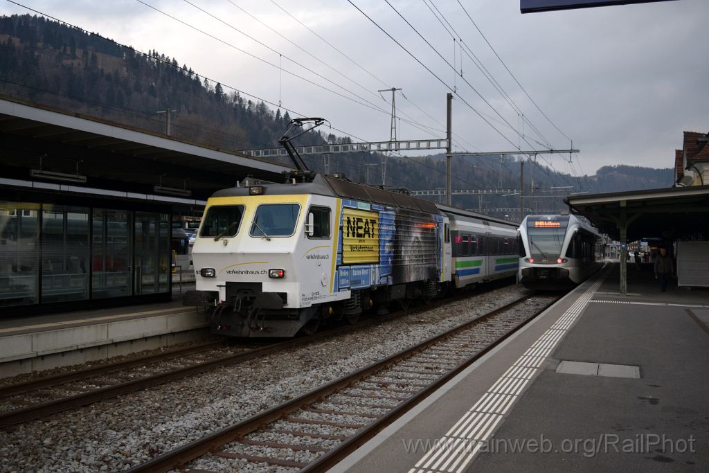 4359-0046-200217.jpg - SOB Re 446.015-0 "NEAT im Verkehrshaus" + Thurbo RABe 526.805-7 / Wattwil 20.2.2017