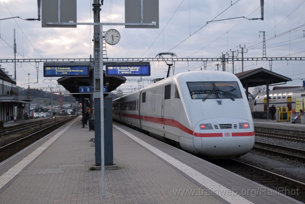 4366-0032-220217.jpg - DBAG ICE 401.075-7 "Zürich" / Pfäffikon SZ 22.2.2017