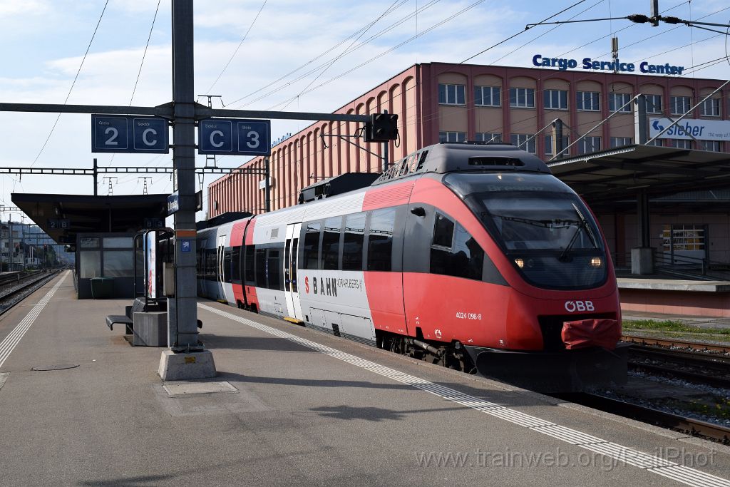 4395-0022-010417.jpg - ÖBB 4024.098-8 / St.Margrethen 1.4.2017