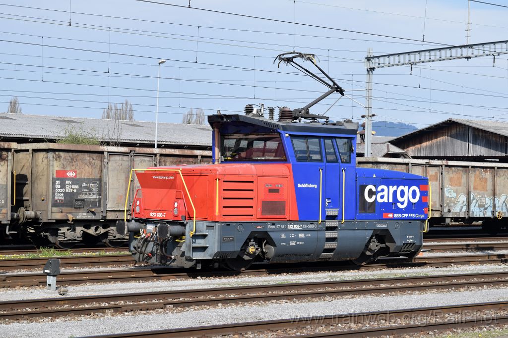 4395-0024-010417.jpg - SBB-CFF Eem 923.008-7 "Schäflisberg" / St.Margrethen 1.4.2017