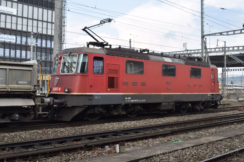 4399-0030-030417.jpg - SBB-CFF Re 4/4'' 11247 / Zürich-Altstetten 3.4.2017