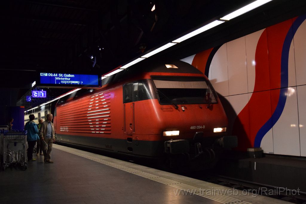 4420-0002-050517.jpg - SBB-CFF Re 460.054-0 "Dreiländereck" / Zürich-Flughafen 5.5.2017