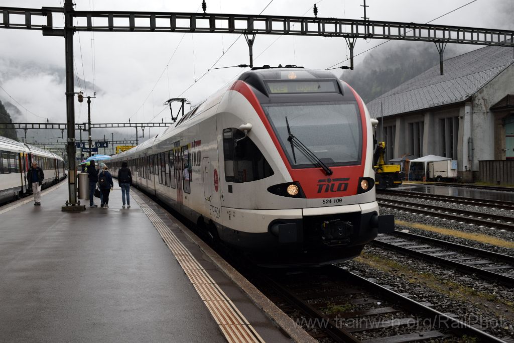 4420-0045-070517.jpg - SBB-CFF / TILO RABe 524.109 / Erstfeld 7.5.2017