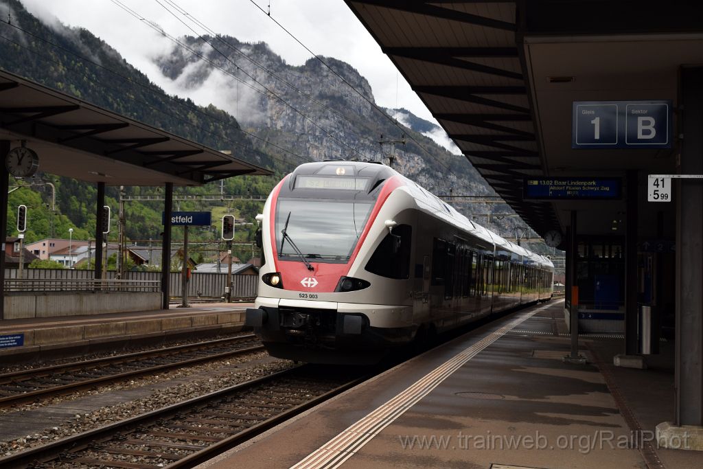4422-0004-070517.jpg - SBB-CFF RABe 523.003 / Erstfeld 7.5.2017