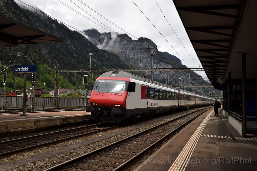 4422-0013-070517.jpg - SBB-CFF Bt (IC) 50 85 28-94 948-2 / Erstfeld 7.5.2017