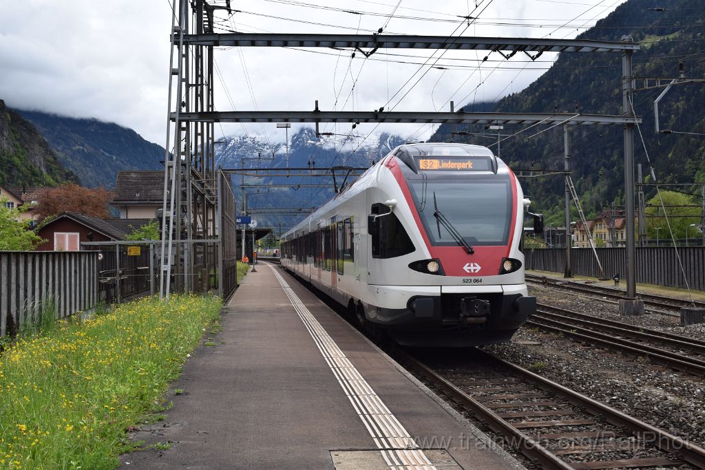 4423-0016-070517.jpg - SBB-CFF RABe 523.064 / Erstfeld 7.5.2017