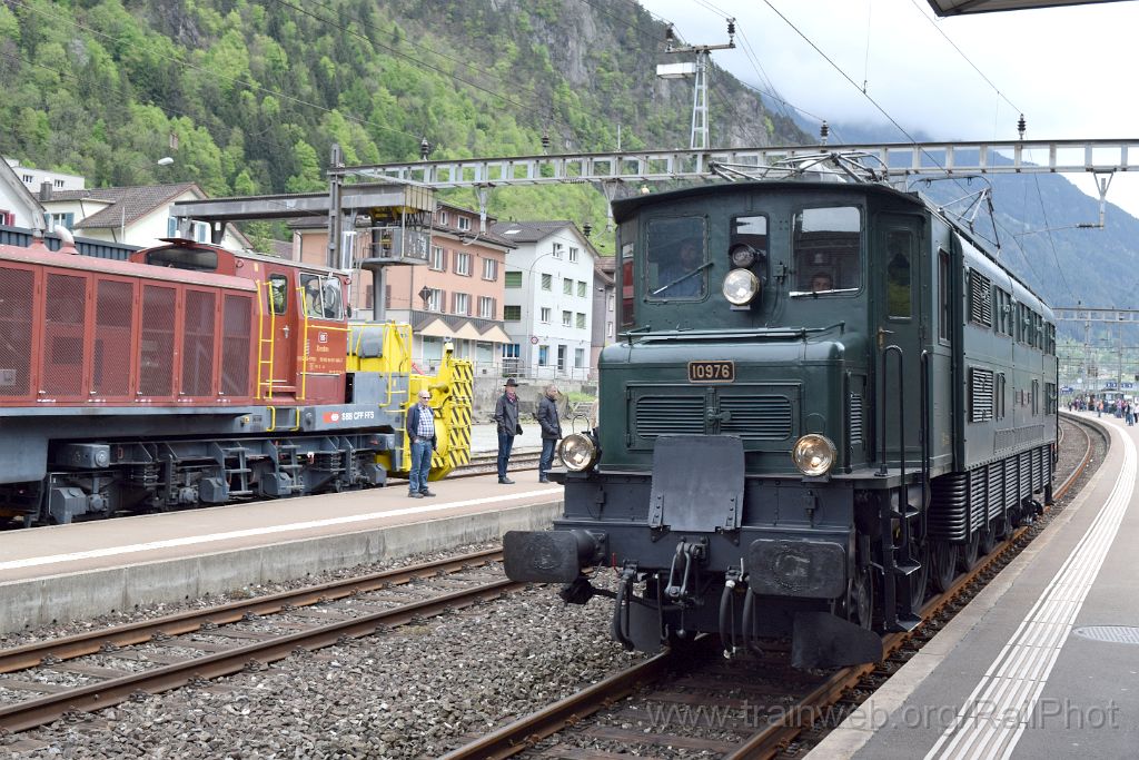 4427-0026-070517.jpg - SBB-CFF Ae 4/7 10976 + Xrotm 95 / Erstfeld 7.5.2017