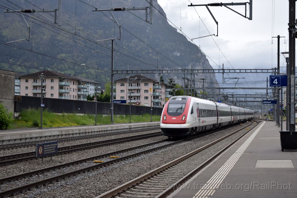 4429-0036-070517.jpg - SBB-CFF ICN RABDe 500.010 "Robert Walser" / Altdorf 7.5.2017