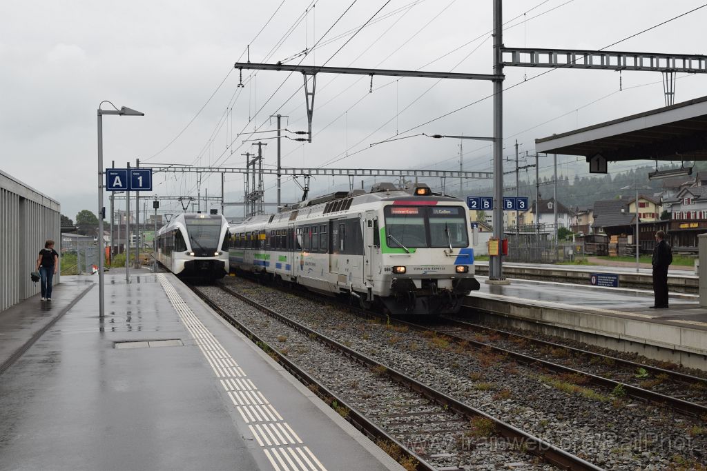 4493-0041-050617.jpg - SOB RBDe 561.084-5 + Thurbo RABe 526.733-1 / Wattwil 5.6.2017