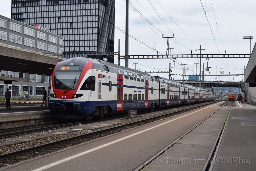 4516-0004-090617.jpg - SBB-CFF RABe 511.001 "Berlin" + RTS 2143.025 / Zürich-Altstetten 9.6.2017