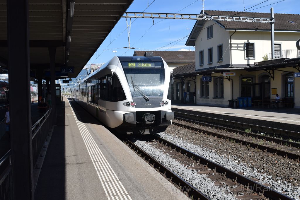 4519-0009-260617.jpg - Thurbo RABe 526.749-7 "Neunkirch" + RABe 526.777-8 "Turbenthal" / St.Margrethen 26.6.2017
