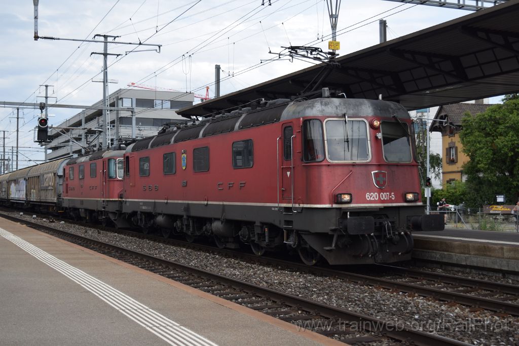 4523-0042-270617.jpg - SBB-CFF Re 6/6 11607 "Wattwil" + Re 4/4" 11283 / Aarau 27.6.2017